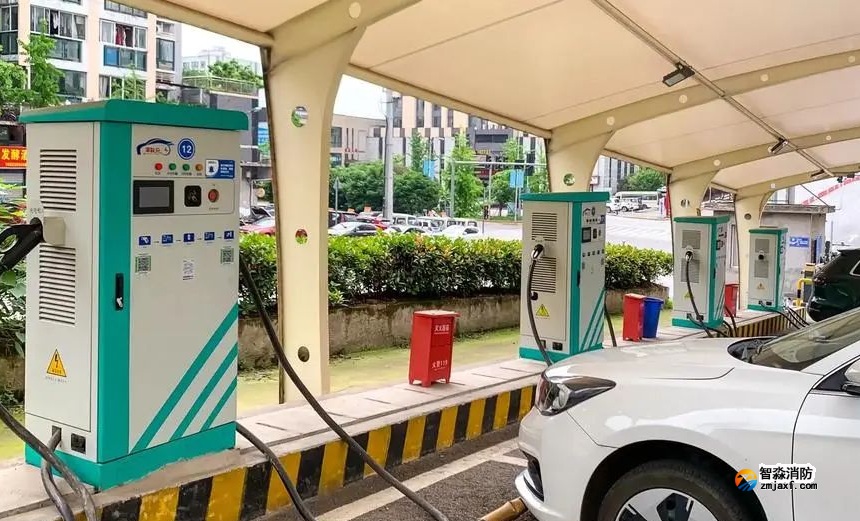 电动汽车充电桩与民用建筑之间的安全距离：为何重要？如何规范？