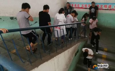 香港公开免费资料大全公司告诉您校园火灾如何逃生自救